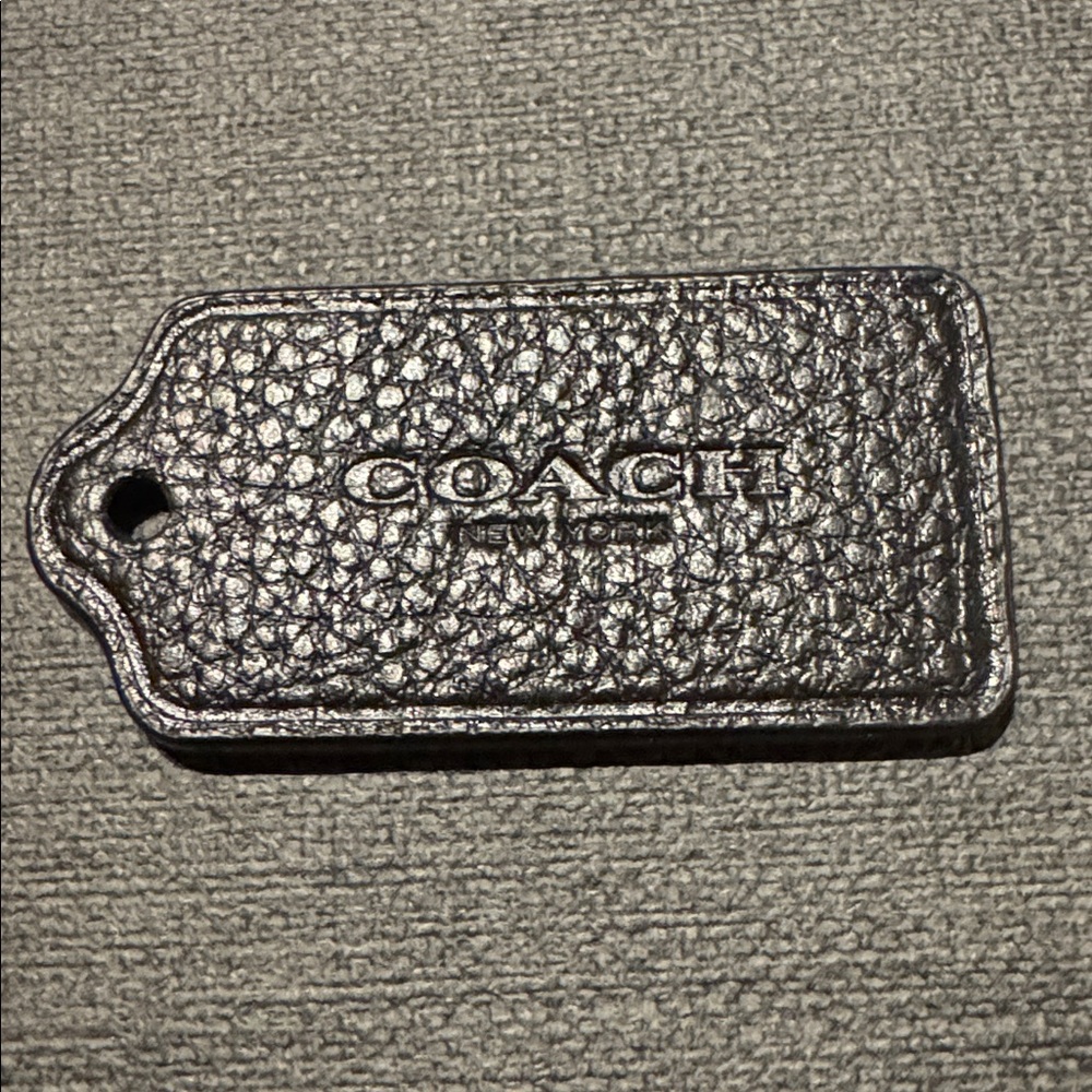 Coach BLACK PEBBLED LEATHER hang tag